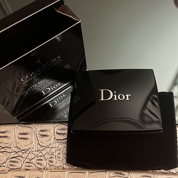 NIB! Dior 5 Couleurs Glowing Gardens Eyeshadow Palette In #451 Rose Garden. - Picture 10 of 11